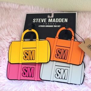 SET OF 4 STEVE MADDEN LUGGAGE TAGS